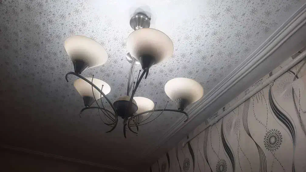 سه عدد لوستر «دوتا استیل یکی چوبی»|لوستر و چراغ آویز|اهواز, شهرک دانشگاه|دیوار