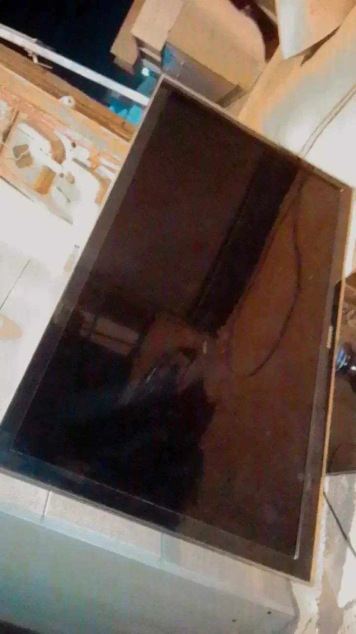 تلویزیون ال ی دی ۴۰اینج سامسونگ سمساری ارتش ۹|تلویزیون و پروژکتور|زابل, |دیوار