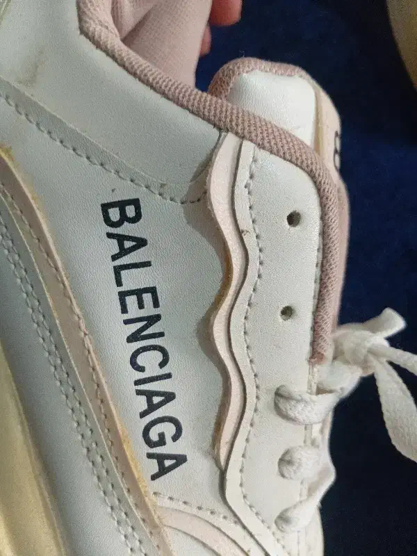 کفش اسپرت|کیف، کفش، کمربند|مشهد, طبرسی شمالی|دیوار