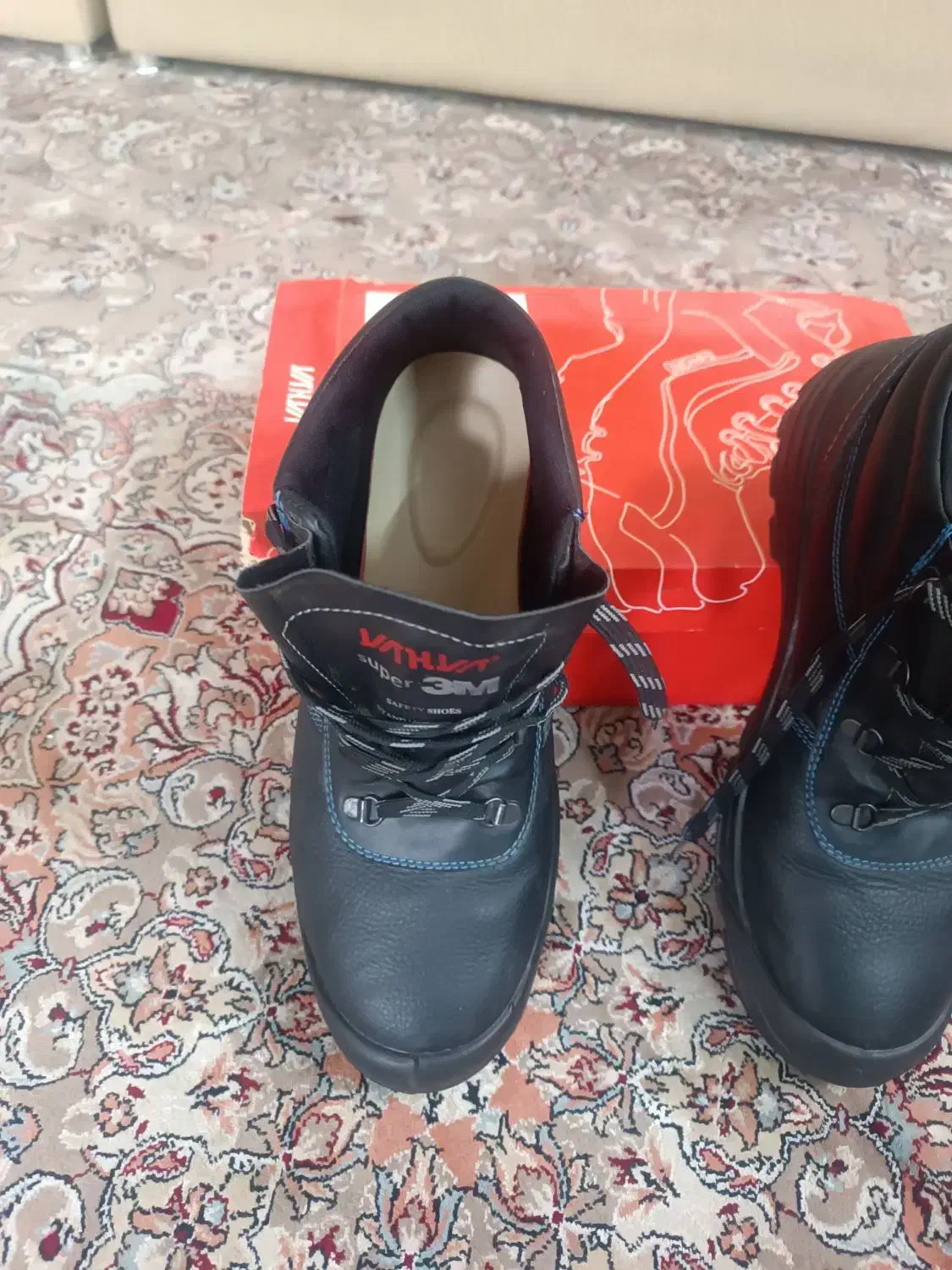کفش ایمنی یحیی Super 3M و تقریباً نو|کیف، کفش، کمربند|مشهد, تربیت (صدف)|دیوار