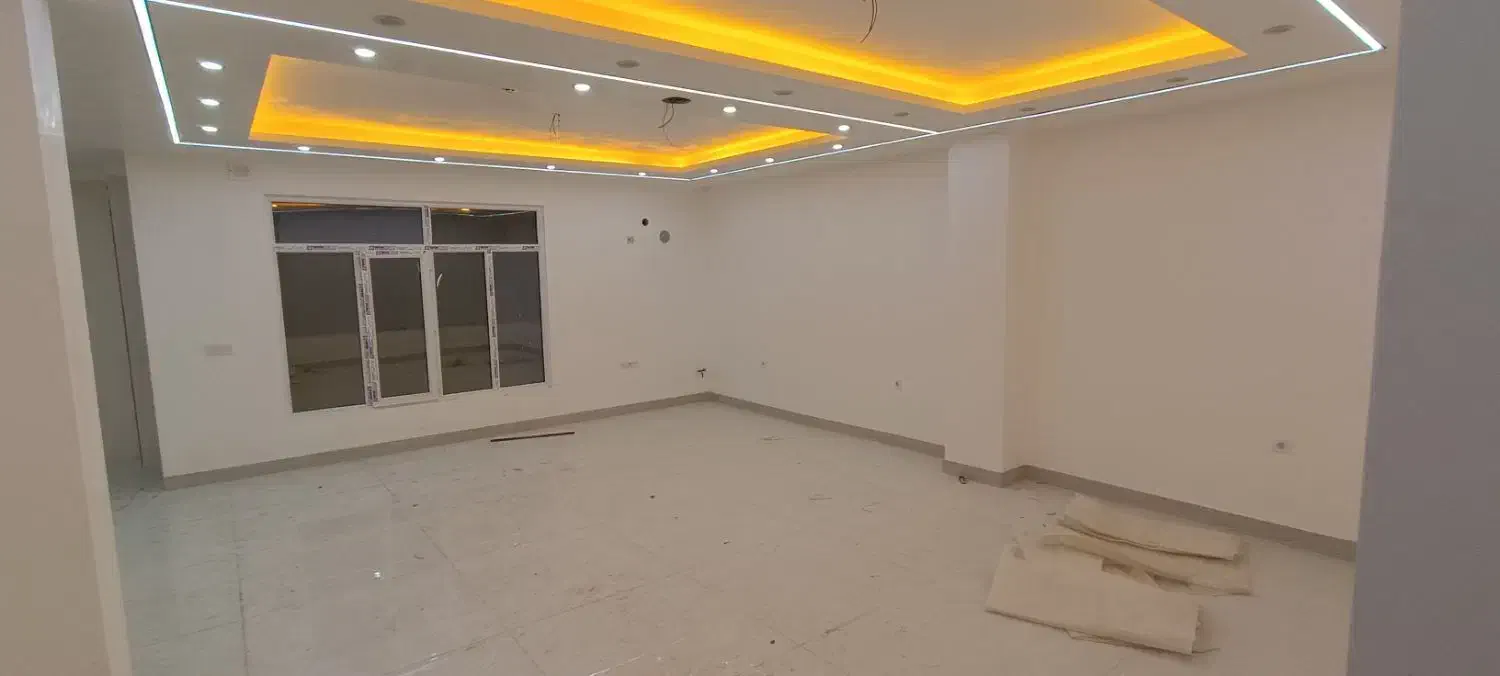 ۳۰۰دستگاه۱۴۷متر۳خواب تک واحدی پارکینگ اختصاصی|فروش آپارتمان|بندر امام خمینی, |دیوار