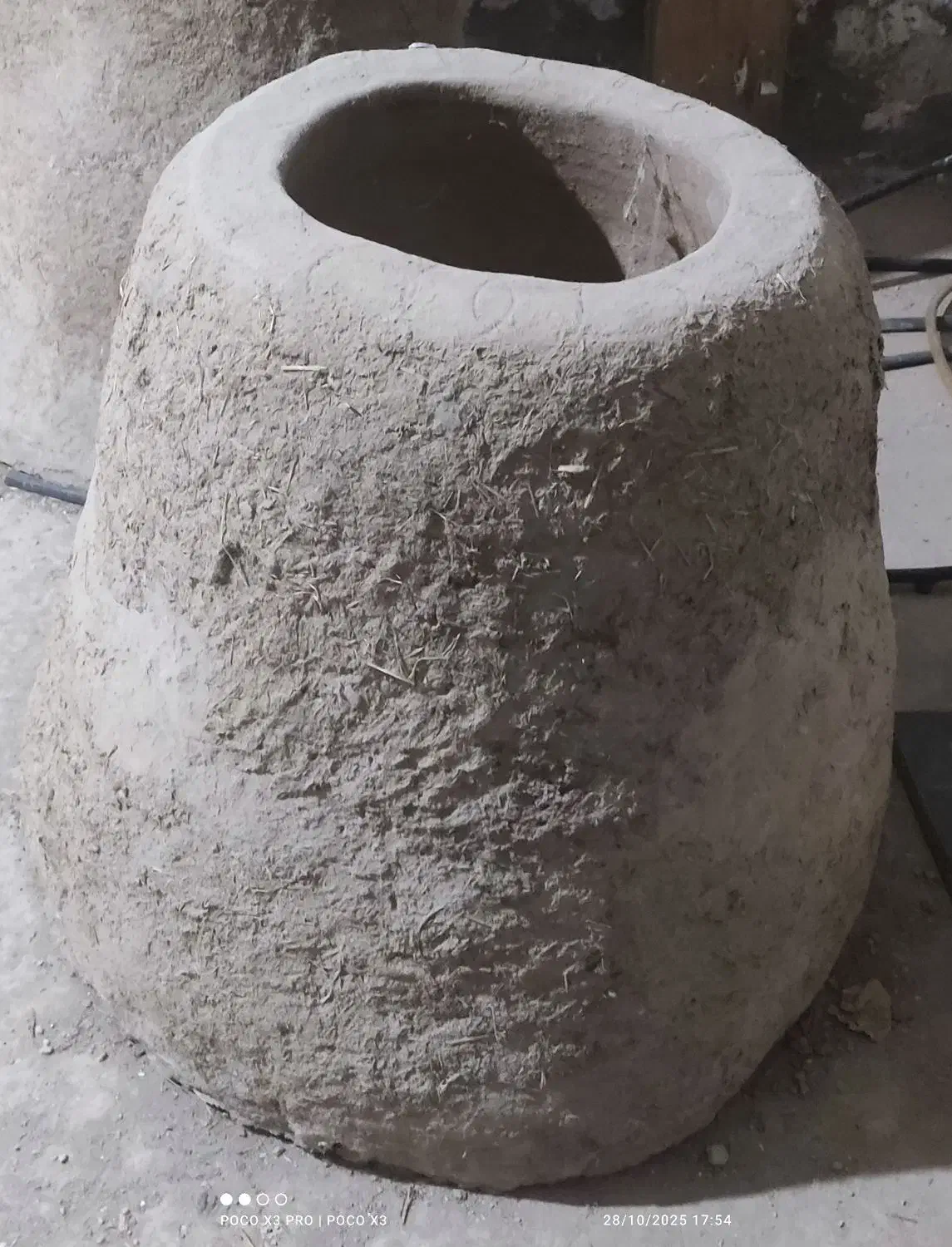 تنور گلی|ظروف پخت‌وپز|زنجان, |دیوار