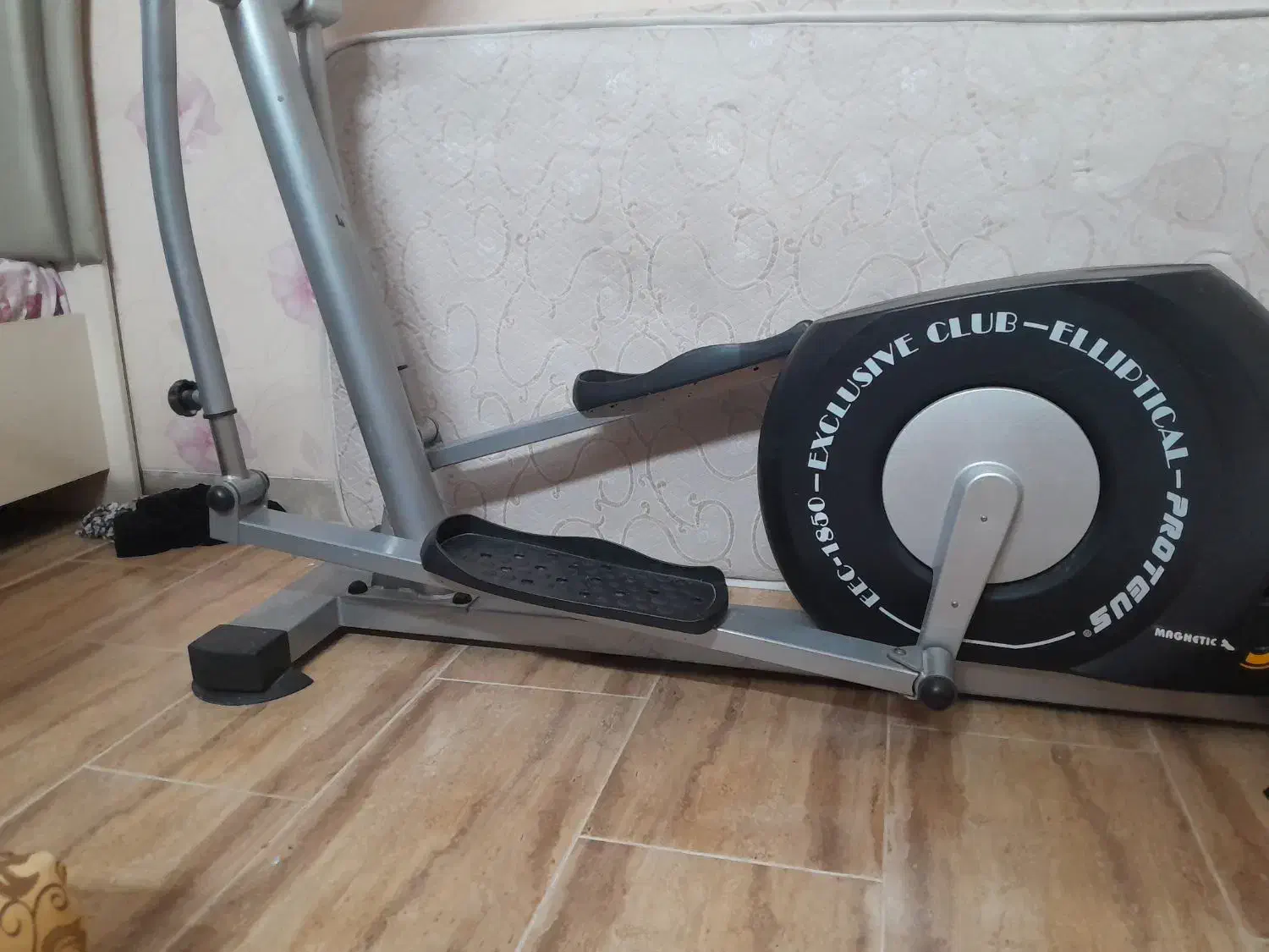 اروپتیکال در حد نو|تجهیزات ورزشی|یزد, |دیوار