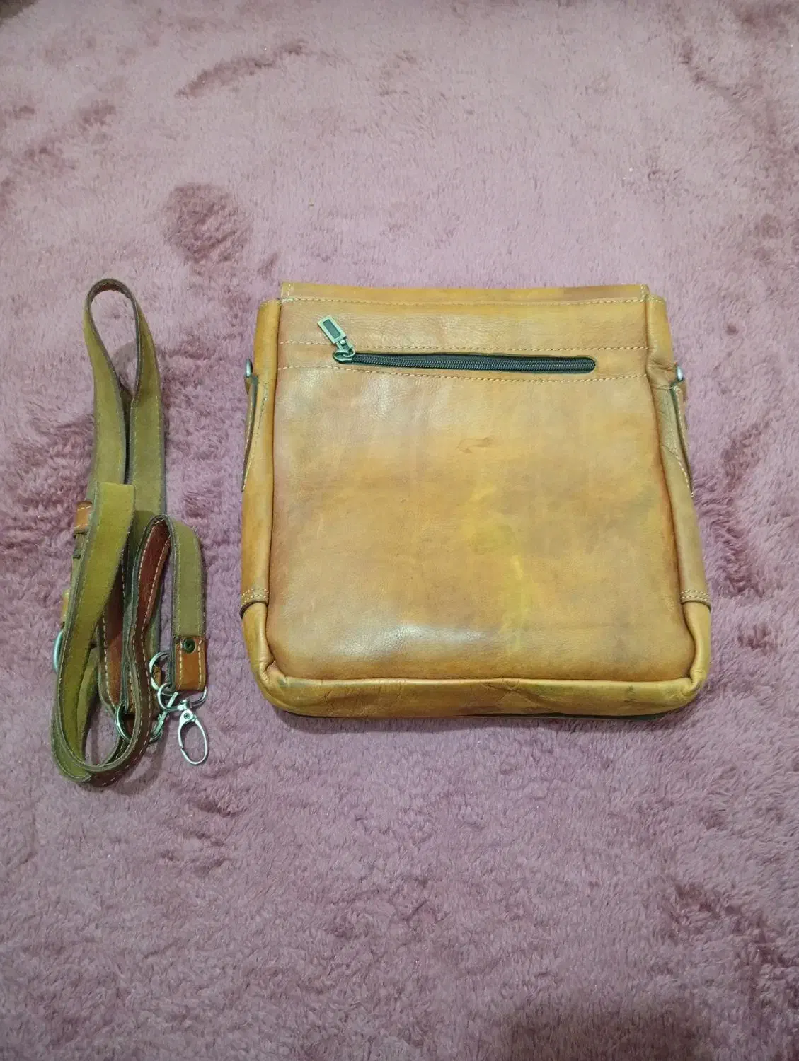 کیف چرم|کیف، کفش، کمربند|سمنان, |دیوار