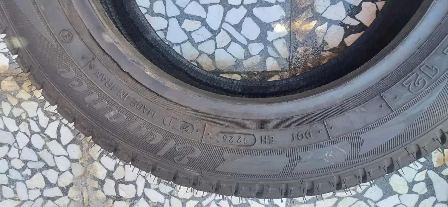 لاستیک بارز|قطعات یدکی و لوازم جانبی|خاش, |دیوار