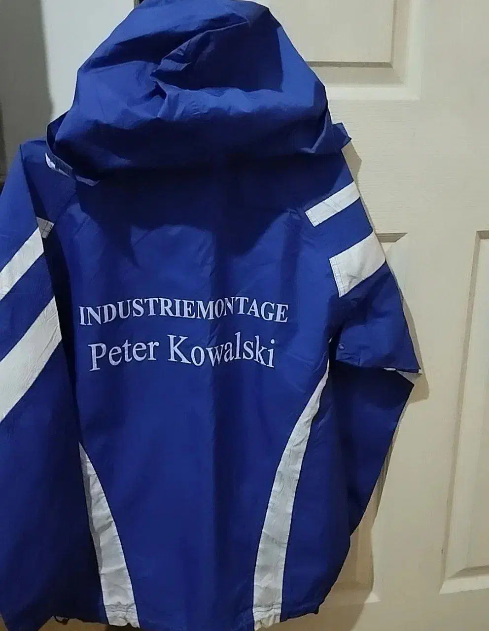 بارونی مردانه|لباس|شیروان (خراسان), |دیوار