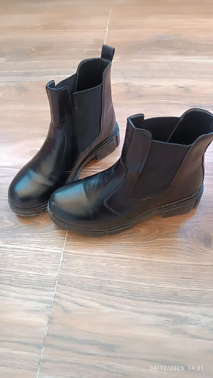 بوت سایز 37|کیف، کفش، کمربند|کرمان, |دیوار