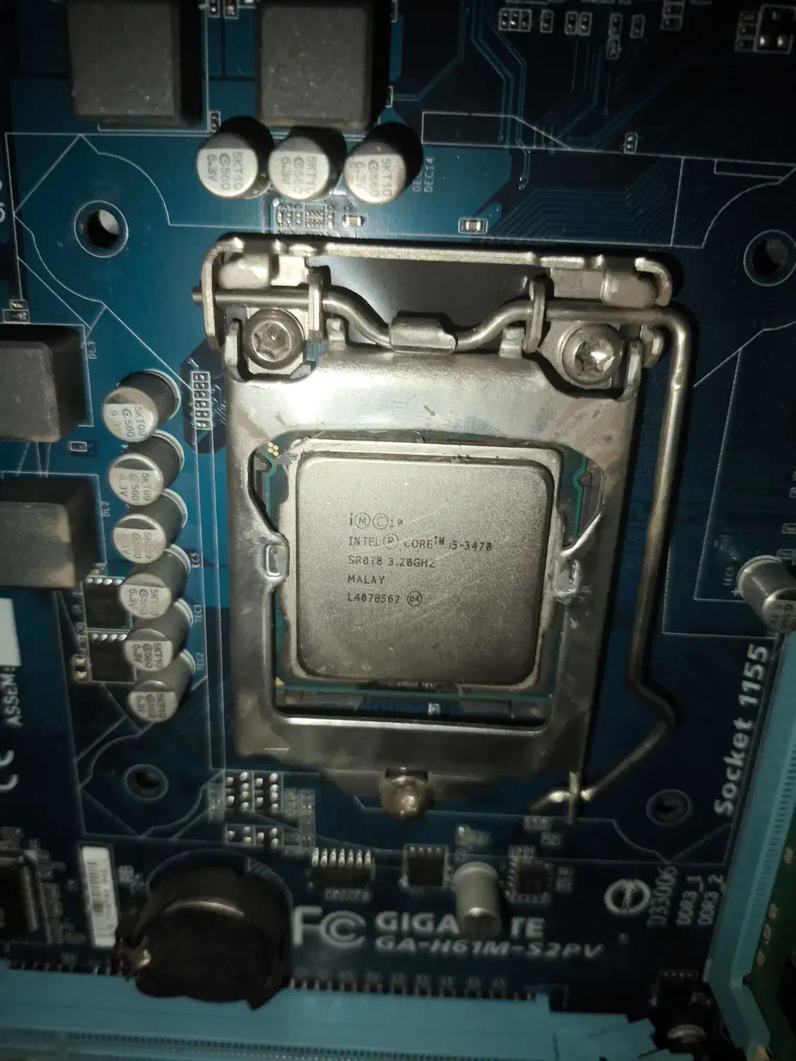 سیستم نسل ۳|رایانه رومیزی|بجنورد, |دیوار