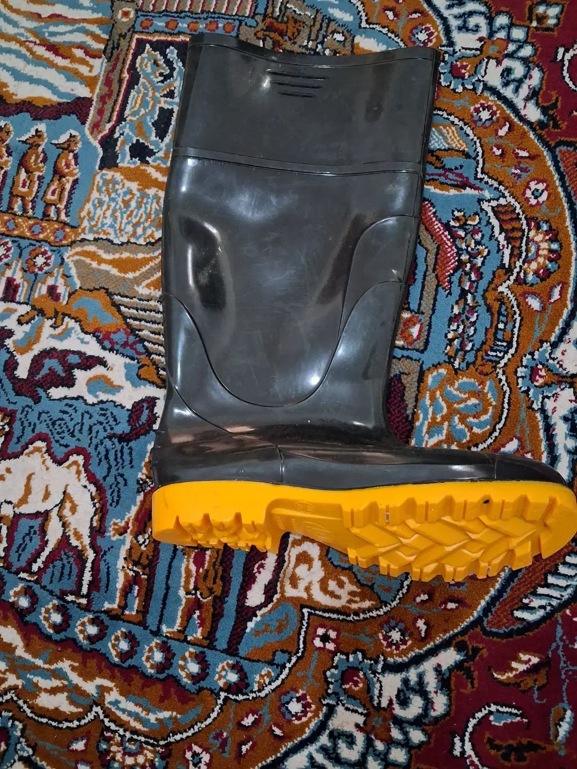 چکمه ۱۵۰تومان|کیف، کفش، کمربند|مرودشت, استادیوم|دیوار