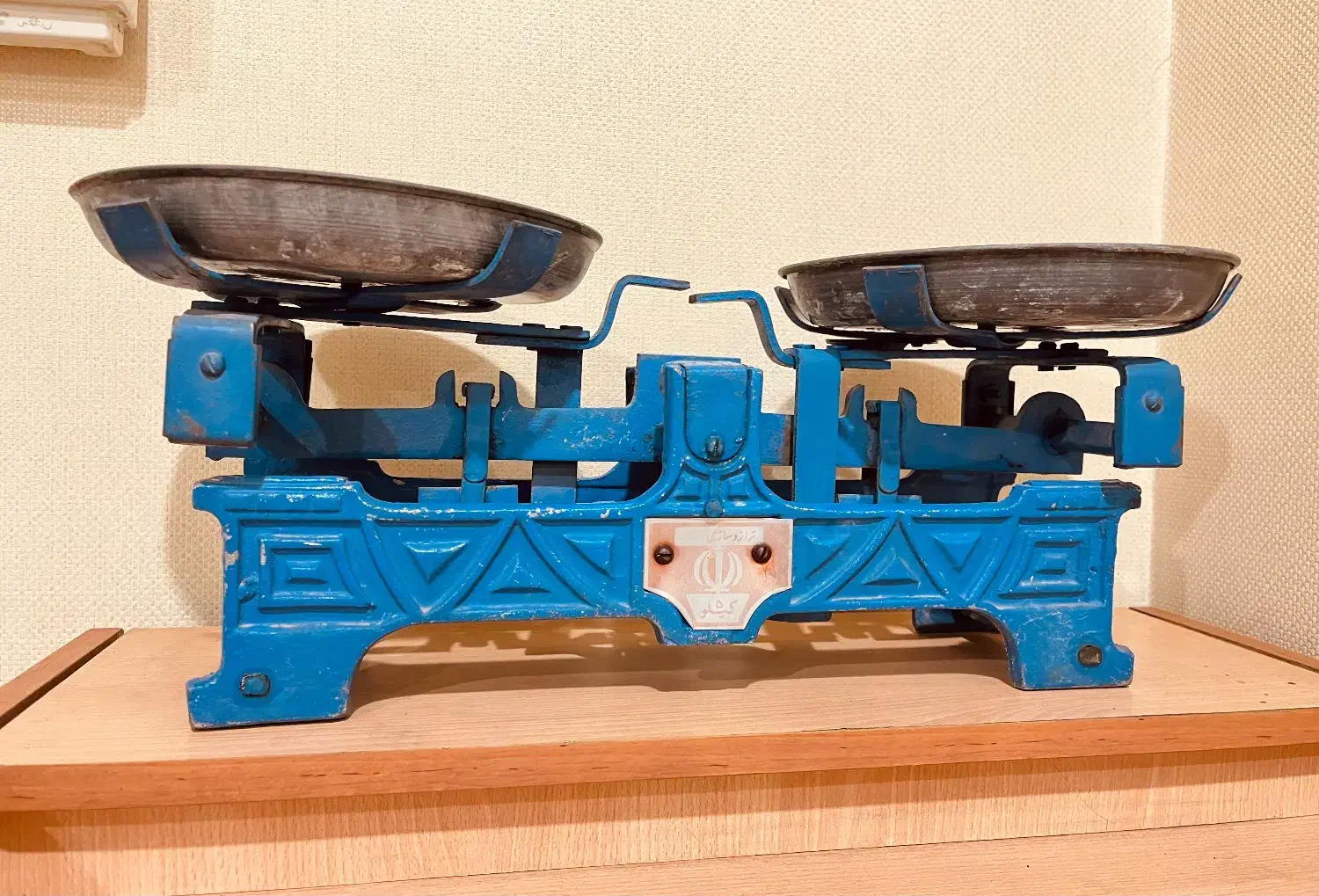 ترازو عتیقه|کلکسیون اشیاء عتیقه|تهران, شهرک آزمایش|دیوار