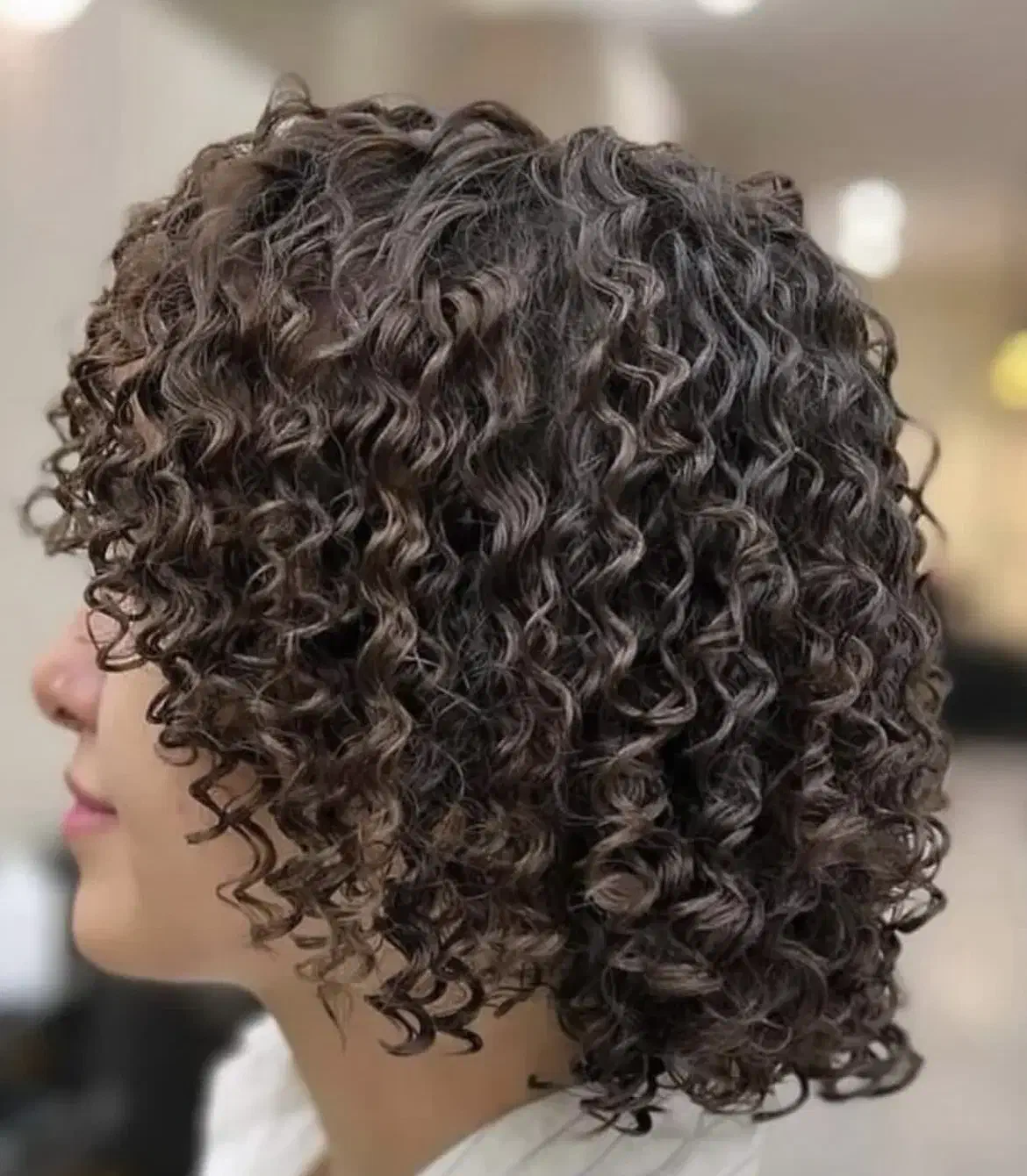 بزرگترین تخفیف سالن زیبایی VIP|خدمات آرایشگری و زیبایی|بندر انزلی, تهران|دیوار