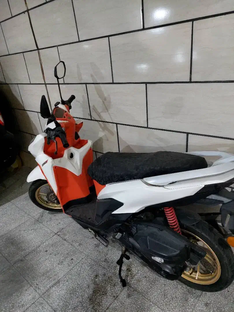 کلیک کویر ۱۴۰۱|موتورسیکلت|شیراز, گود خزینه|دیوار