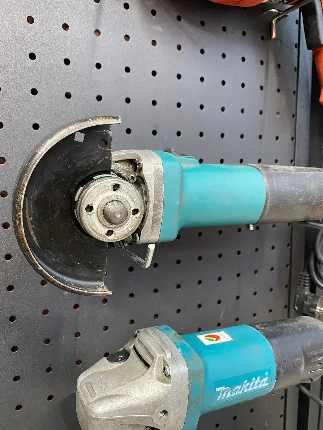 مینی فرز ۸۴۰ وات ماکیتای اصلی|ابزارآلات|تهران, جمال‌زاده|دیوار