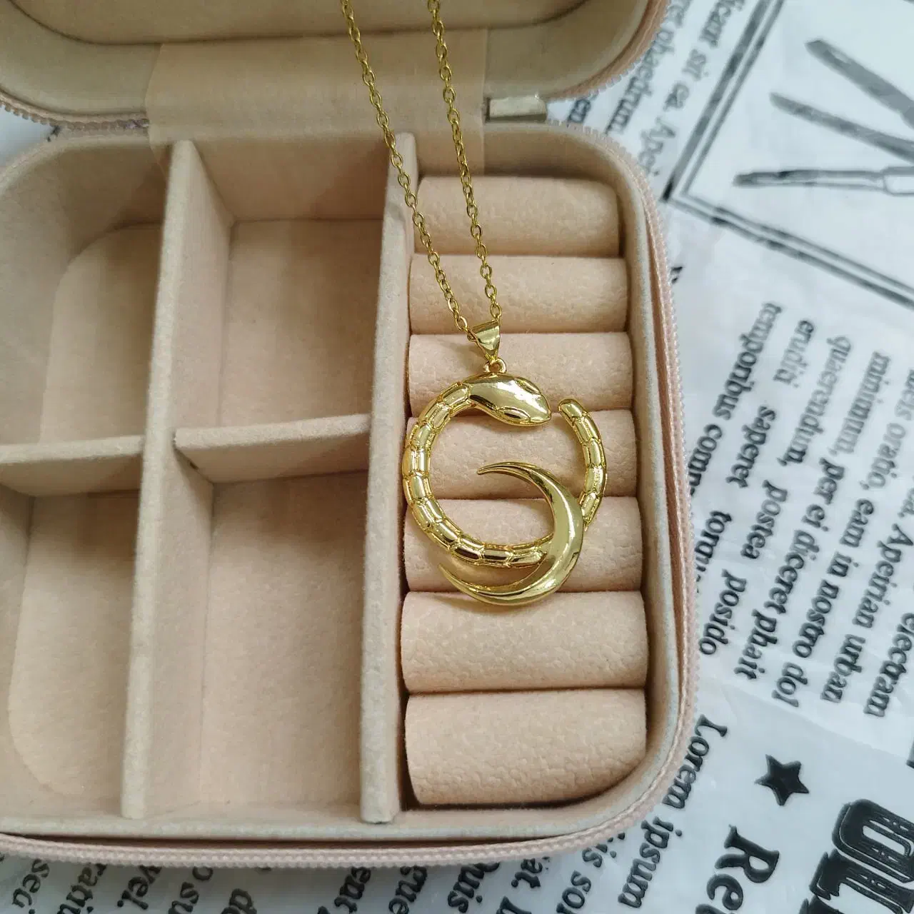 پخش و عمده فروشی آویزهای استیل رنگ ثابت|بدلیجات|مشهد, شیرودی|دیوار