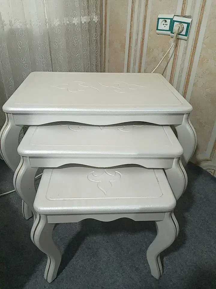 مبل ۸ نفره سالم همراه جلو مبلی و میز عسلی|مبلمان خانگی و میز عسلی|نقده, |دیوار