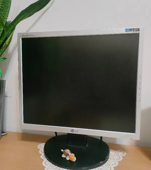 مانیتور|قطعات و لوازم جانبی رایانه|تهران, تهرانپارس شرقی|دیوار