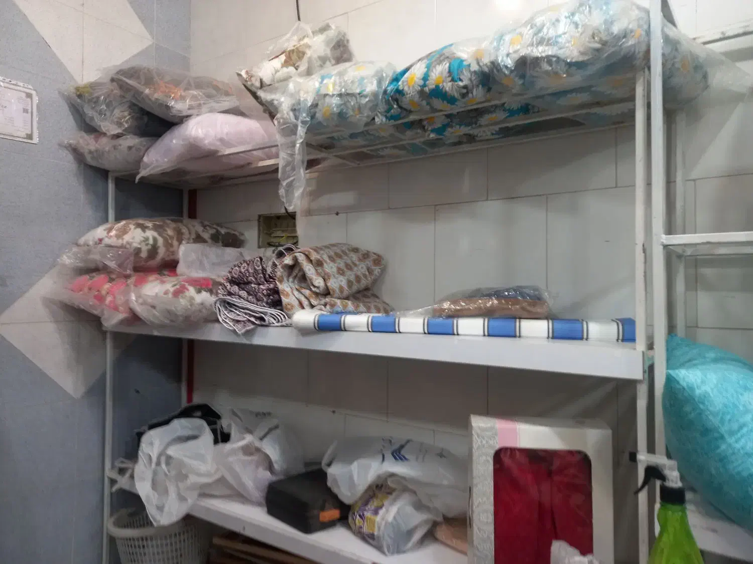 قفسه آهنی|کتابخانه، شلف، قفسه‌های دیواری|اصفهان, بهارستان|دیوار