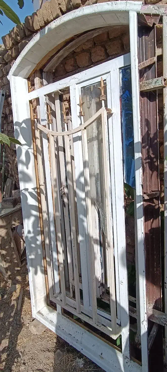 درب و3عدد پنجره فرانسوی|حراج|زرین دشت (همدان), |دیوار