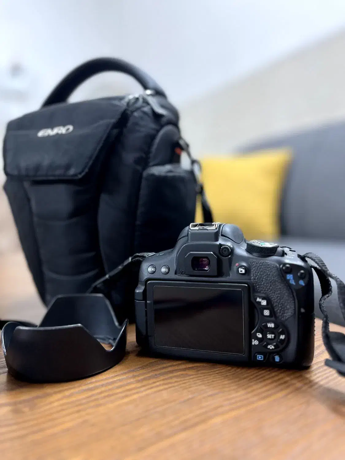 750d با لنز 18.135|دوربین عکاسی و فیلمبرداری|یزد, |دیوار