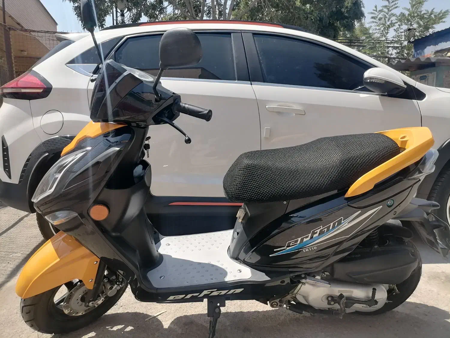 موتور عرفان 110 سال 1402|موتورسیکلت|اراک, |دیوار