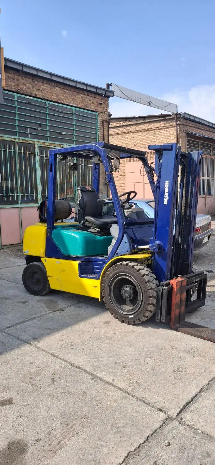 لیفتراک کوماتسو ۲.۵ تن|خودرو سنگین|تبریز, |دیوار