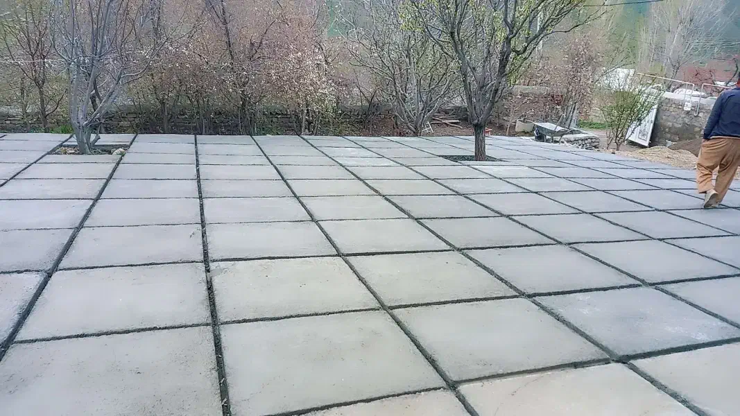 سیمانکاری نرمه تگری اجرای کف چهار گوشه دقیق|خدمات پیشه و مهارت|ارومیه, |دیوار