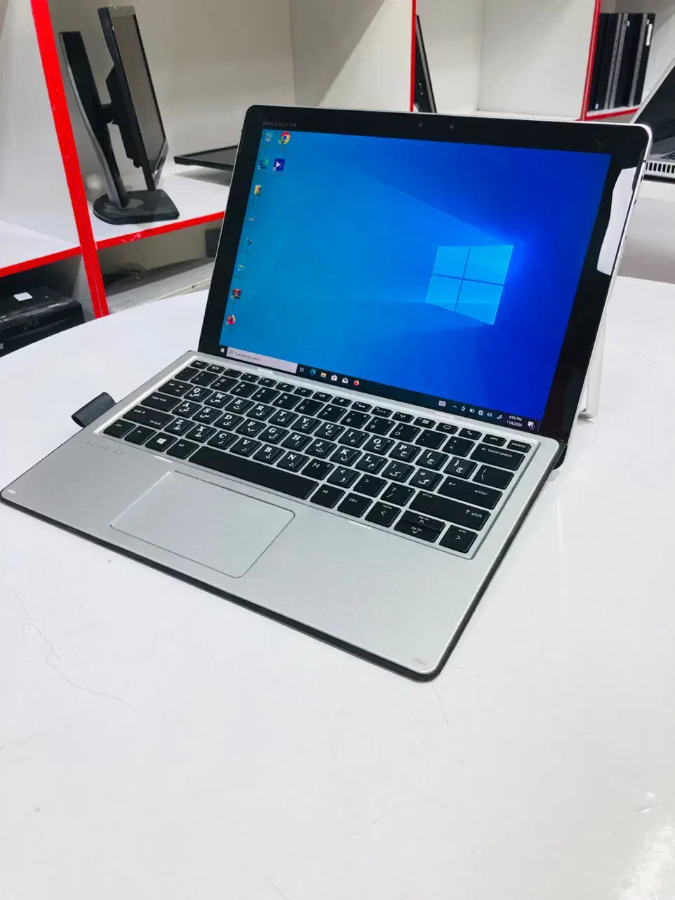 لپ تاپ اچ پی تبلت شو نسل ۸ رم8 صفحه 2K|رایانه همراه|شهرکرد, |دیوار