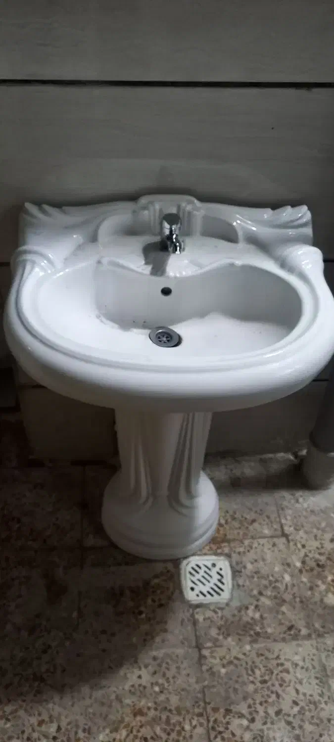 روشوی بزرگ|لوازم سرویس بهداشتی|خرم‌آباد, |دیوار