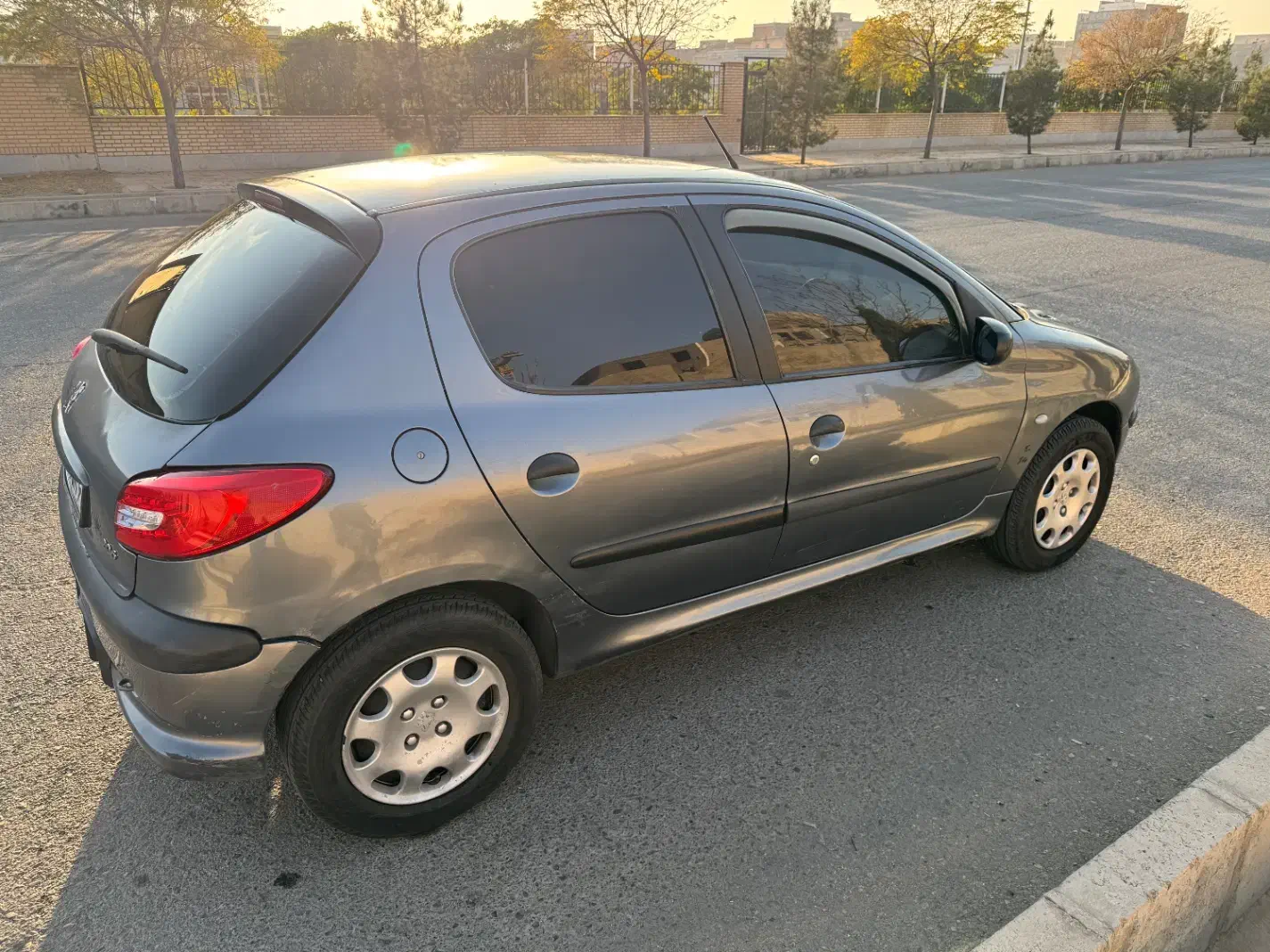 206 مدل ۸۸|خودرو سواری و وانت|هشتگرد, مدرس|دیوار