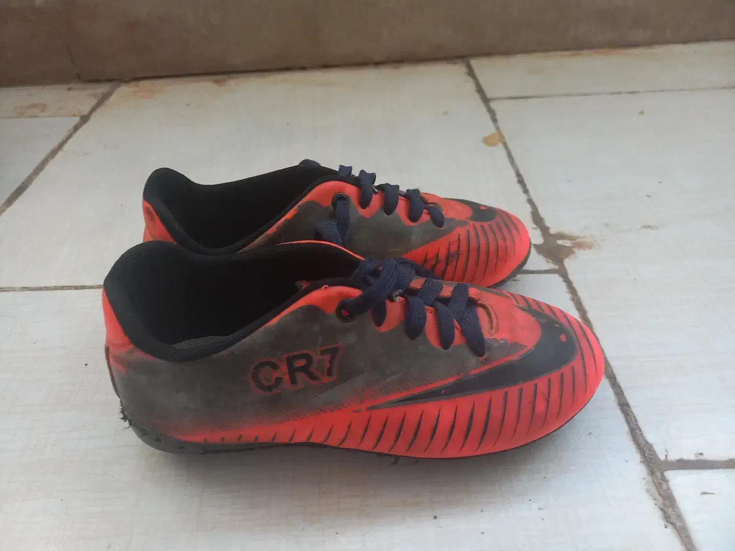 درحدنو|کیف، کفش، کمربند|بیرجند, |دیوار