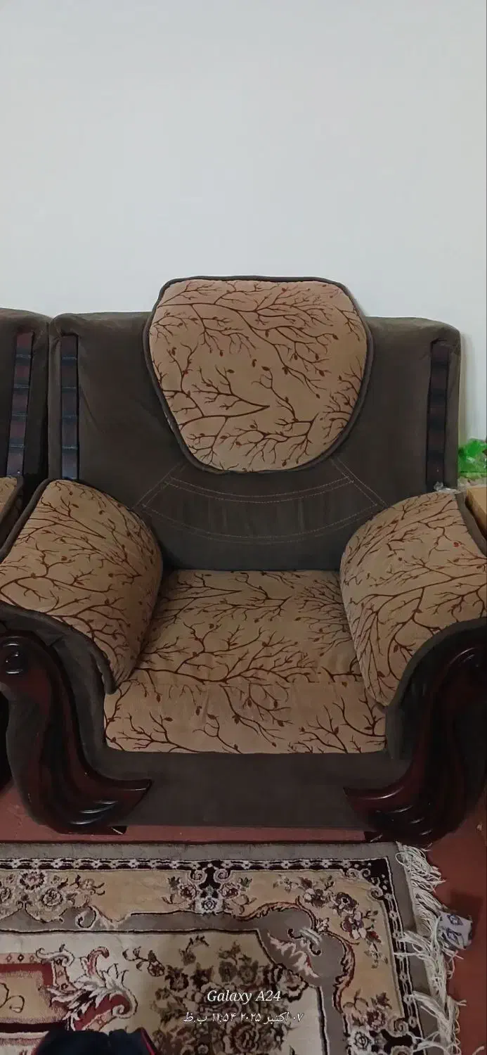 فروش مبل7نفره بدون چروک و  سالم درحد نو نو|مبلمان خانگی و میز عسلی|ملک‌آباد, |دیوار