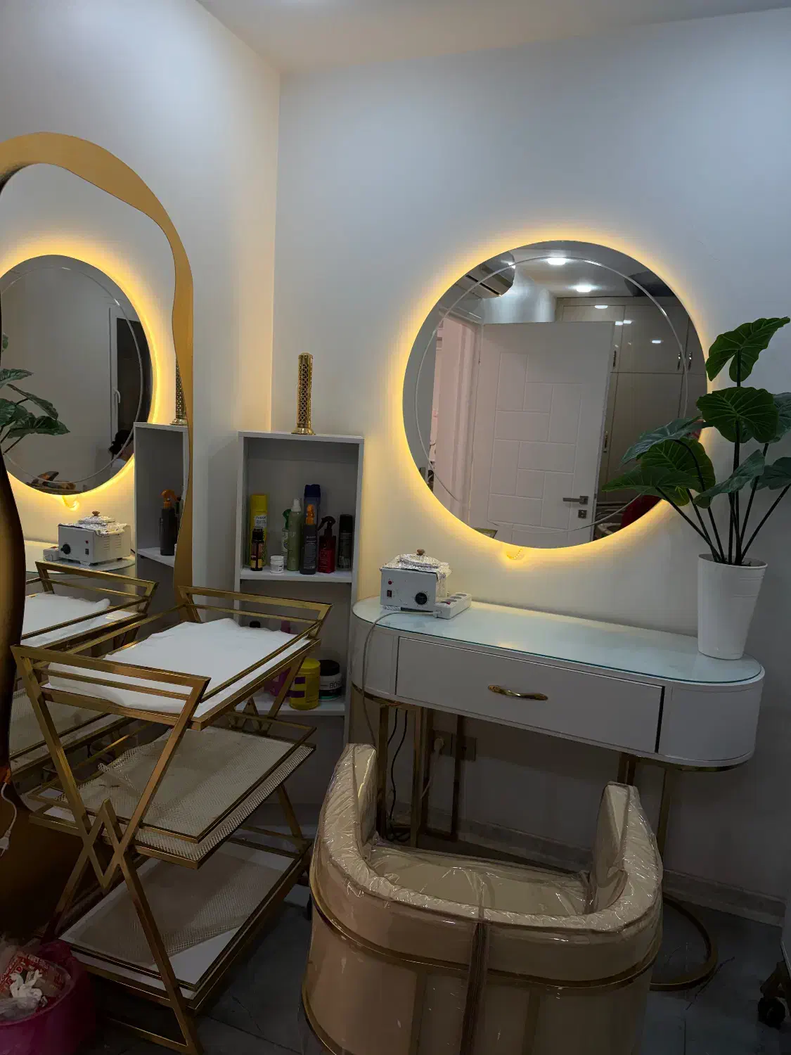 خدمات ارایشگری  و زیبایی|خدمات آرایشگری و زیبایی|تهران, حبیب الله|دیوار