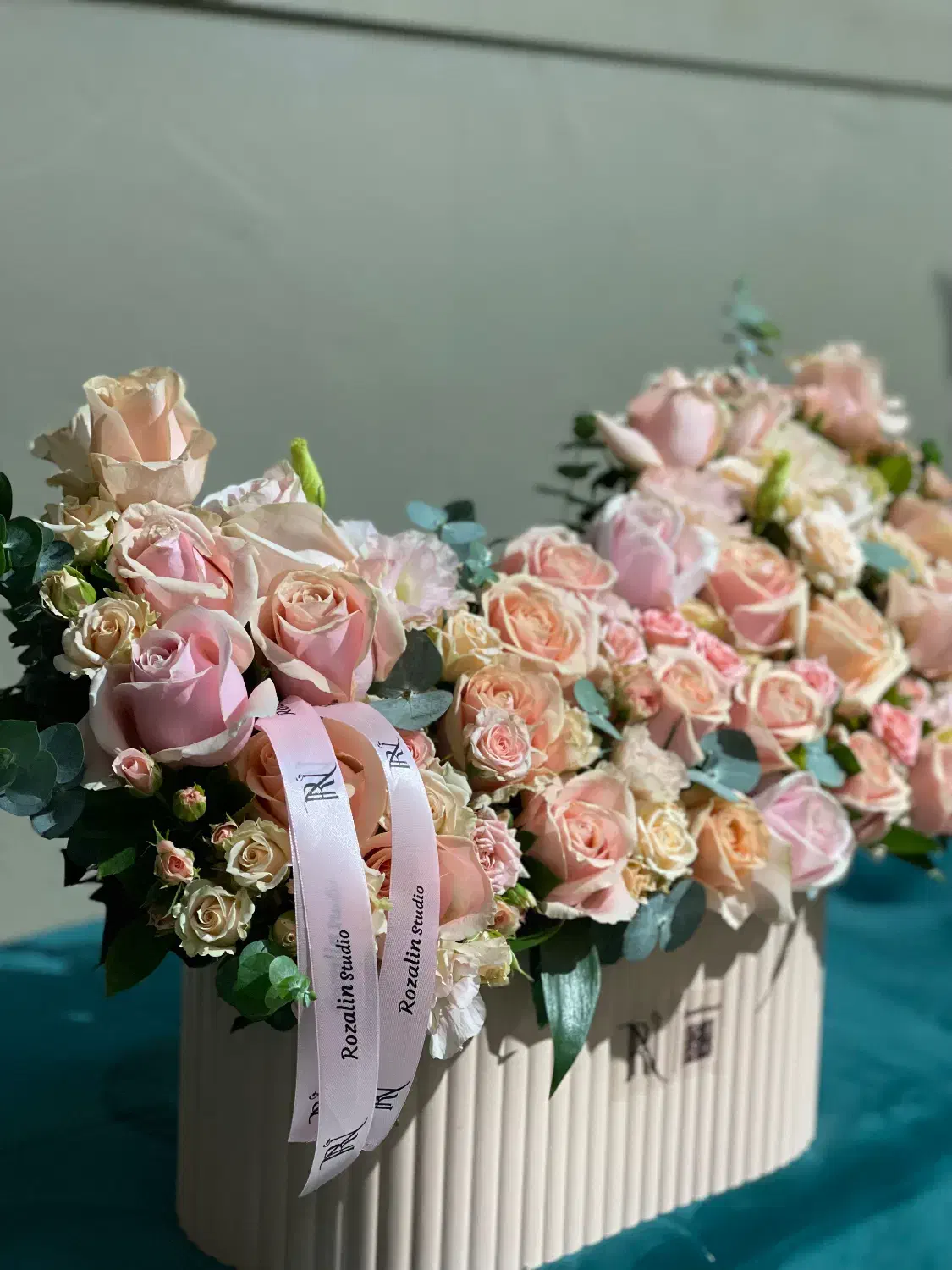 گلفروشی و اجرای تمامی مدل ها و تم های رنگی|خدمات پذیرایی، مراسم|اراک, |دیوار