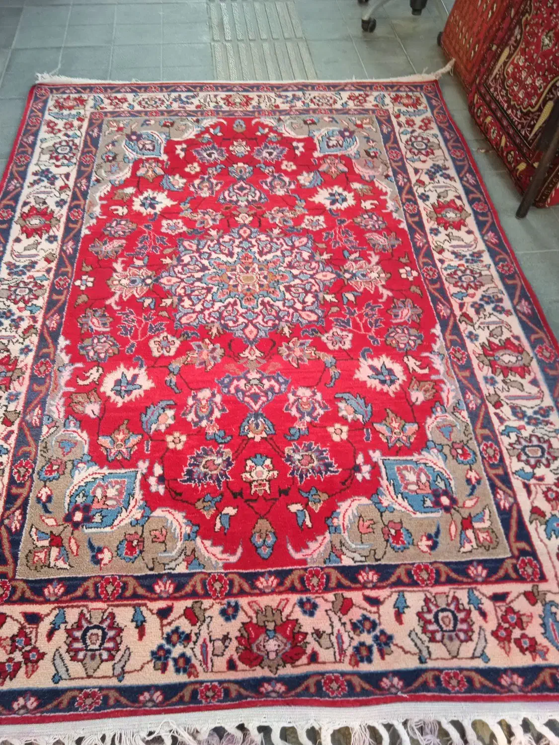 تعدادی فرش دستباف|فرش|قم, نیروگاه|دیوار