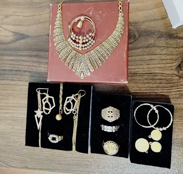 طلا|جواهرات|پاوه, |دیوار