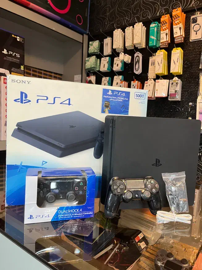 PS4 slimکپیخور دودسته با بازی رایگان یکماه گارانتی|کنسول، بازی ویدئویی و آنلاین|اراک, |دیوار