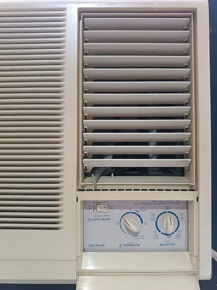 کولر پنجره ای|کولر گازی و فن‌کوئل|رشت, توشیبا|دیوار