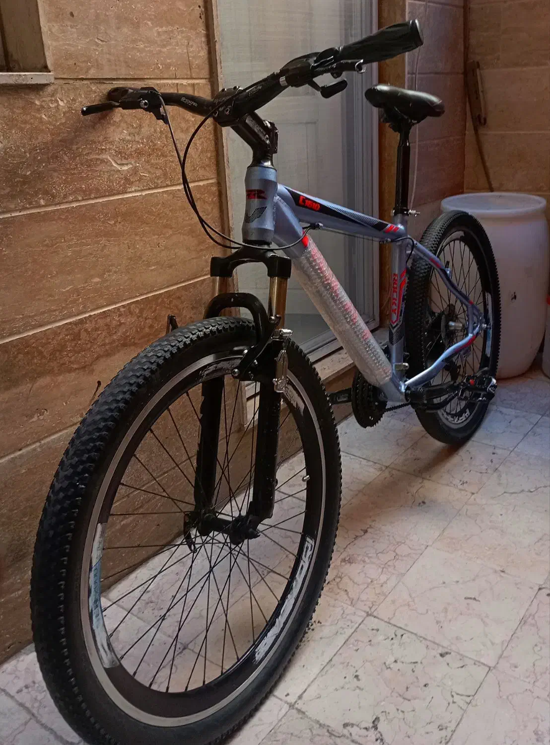 دوچرخه ویوا المپیا راکی سایز ۲۶|دوچرخه، اسکیت، اسکوتر|شهریار, شهریار|دیوار