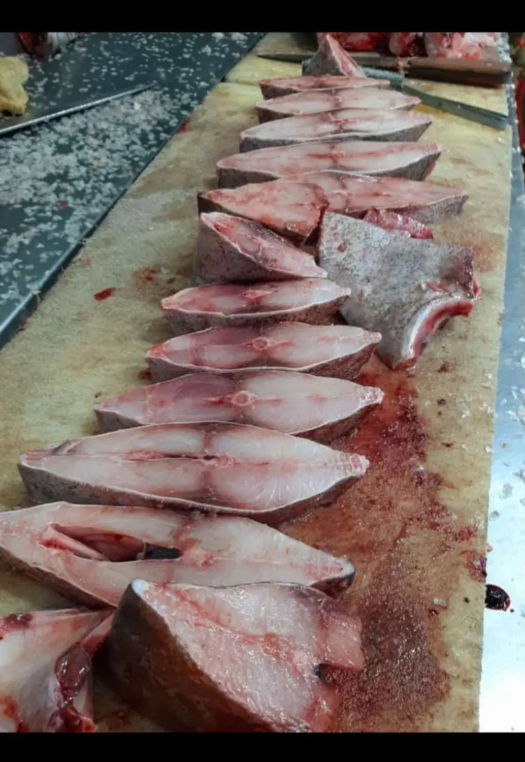 کارگر مرغ وماهی|استخدام خدمات فروشگاه و رستوران|اهواز, کوی فاطمیه|دیوار