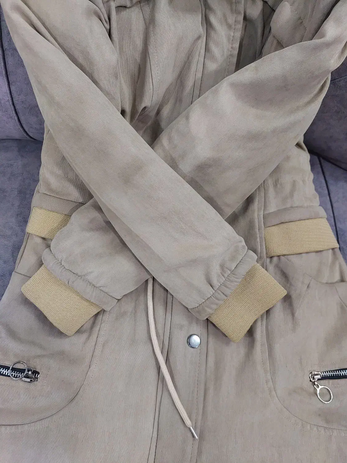 پالتو کرمی سایز۳۸|لباس|نی‌ریز, |دیوار