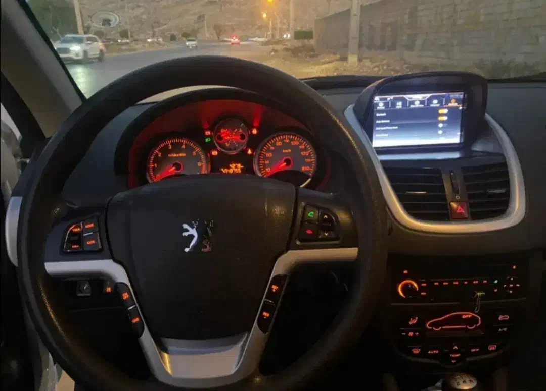 207 تیو 3. مدل آخر 402|خودرو سواری و وانت|ابرکوه, |دیوار