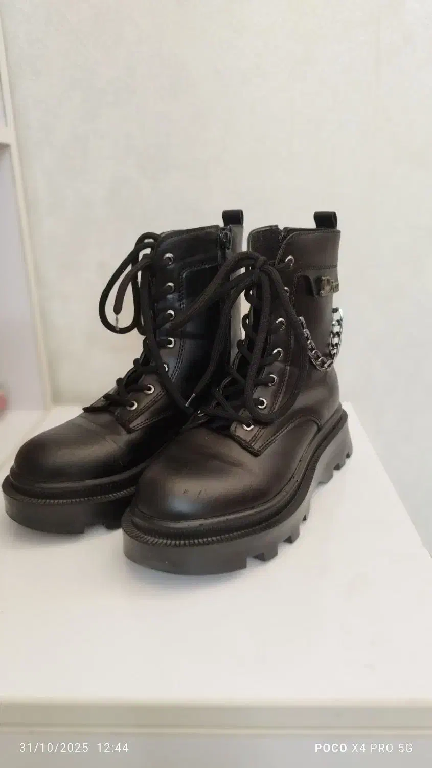 دو جفت کفش ،بوت و صندل|کیف، کفش، کمربند|قم, پردیسان|دیوار