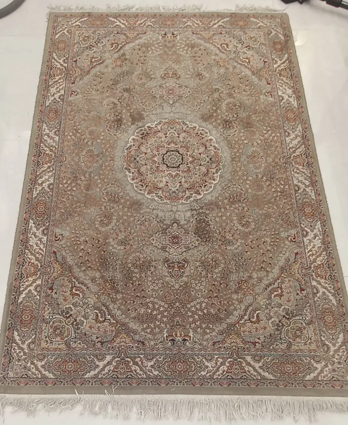 ۲ تخته فرش ۹ متری ویک عدد ۴ متری ویک عدد ۲ متری|فرش|تهران, آبشار|دیوار