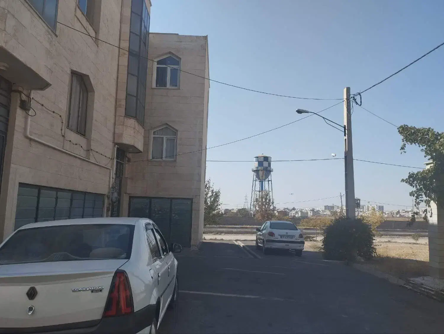 آپارتمان در حد ویلایی هم کف دارای 60متر حیاط|فروش آپارتمان|زنجان, |دیوار