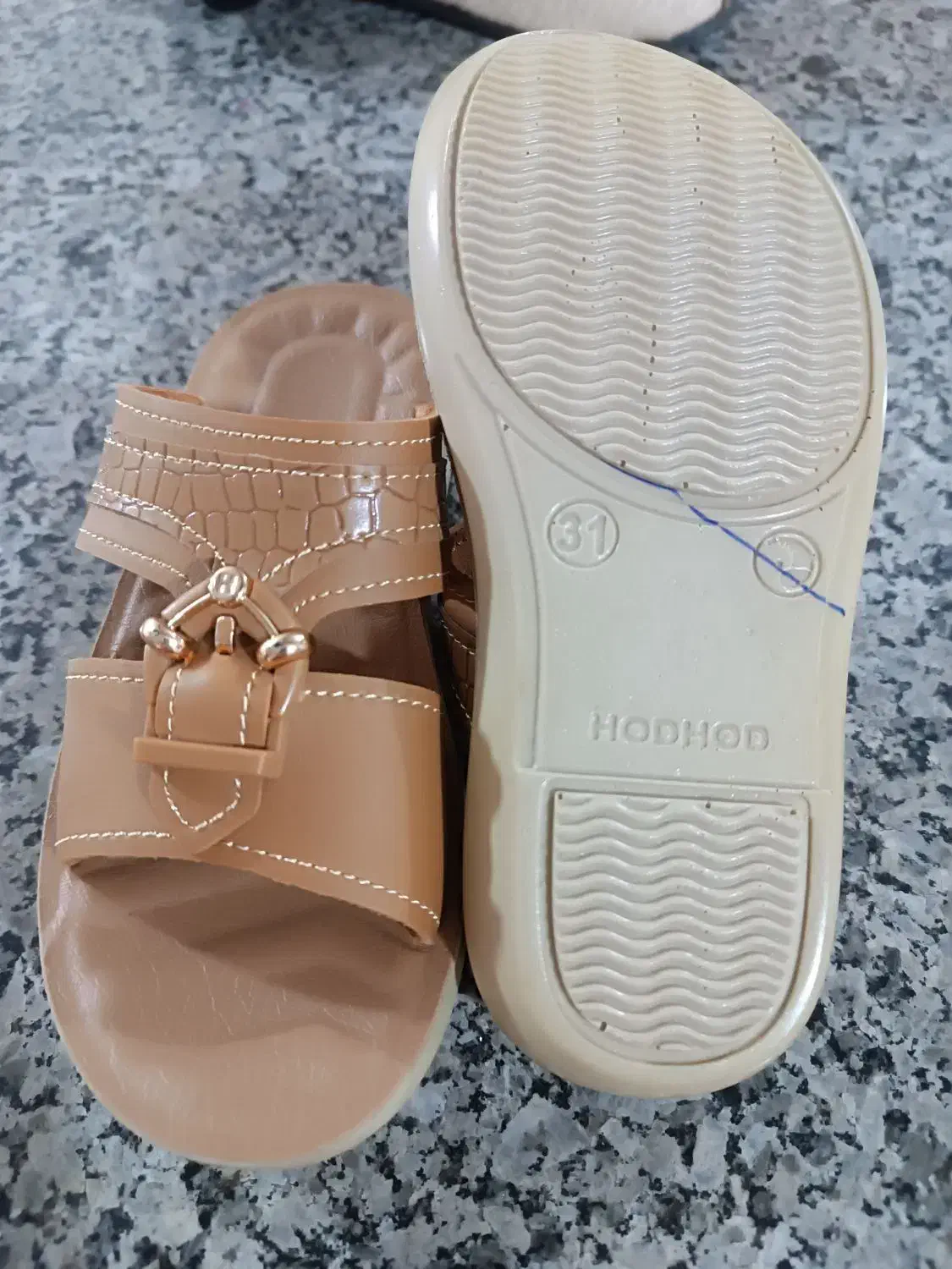 کفش|کفش و لباس بچه|مسجد سلیمان, |دیوار