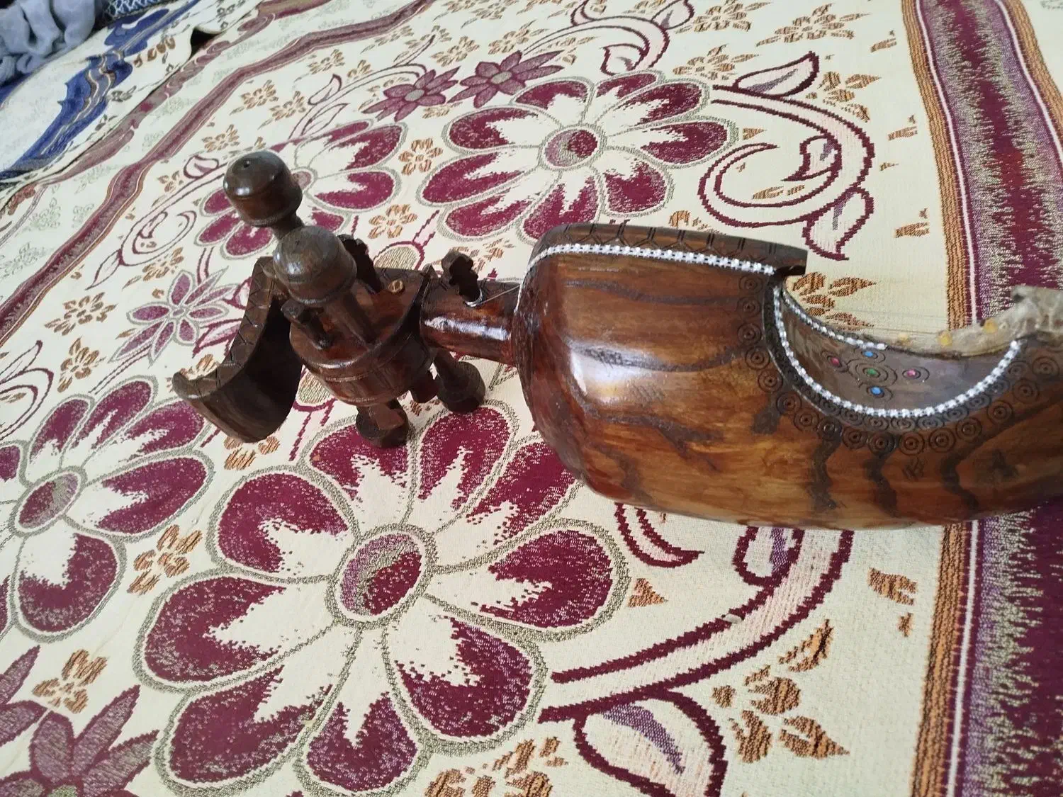 ساخت قیچک، سرود|سازهای سنتی|زاهدان, |دیوار