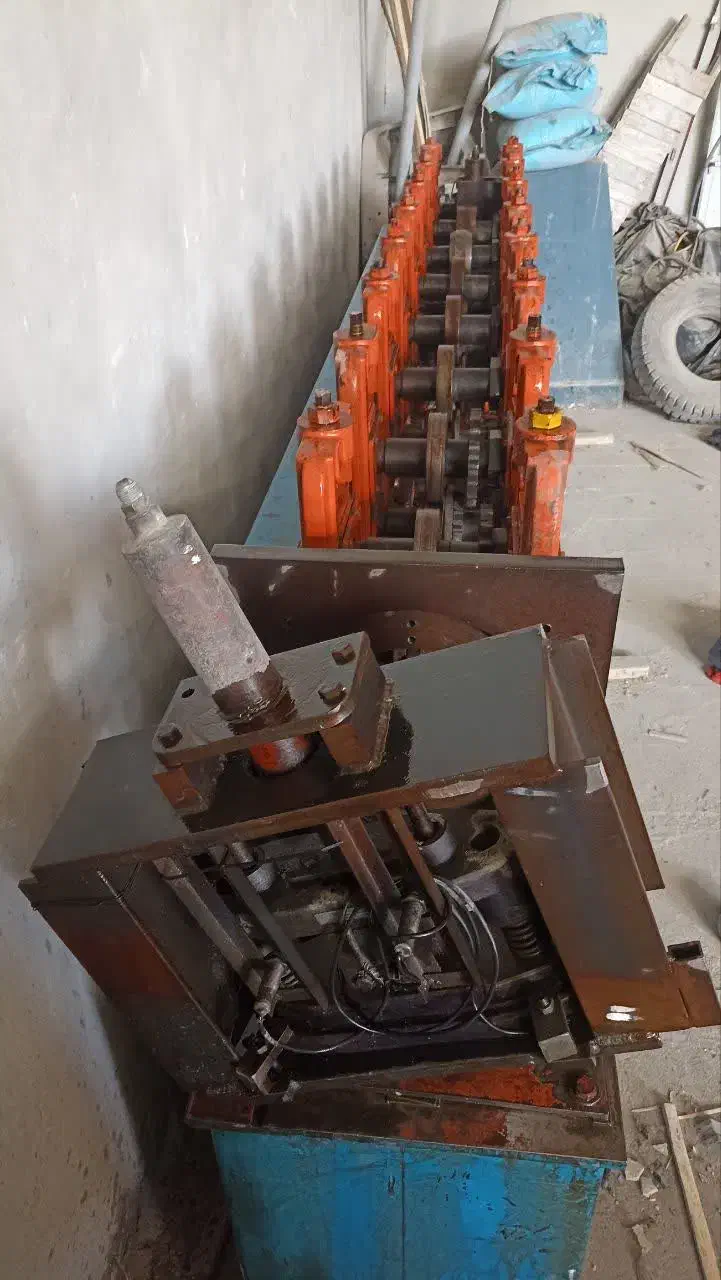 فروش دستگاه تولید سازه نبشی ، یو 36 و آف 47|ماشینآلات صنعتی|شاهینشهر, گرگاب|دیوار