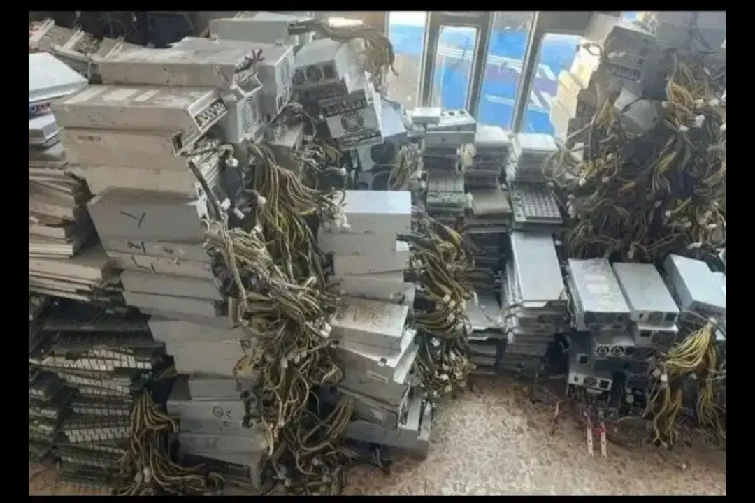 خریدارماینر خراب از رده خارج سوخته قدیمی همه مدل|قطعات و لوازم جانبی رایانه|اصفهان, قلعه طبره|دیوار