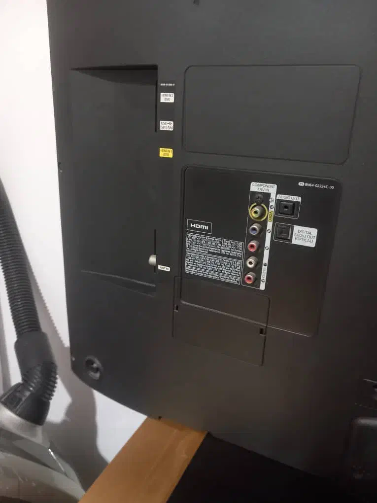 تلویزیون سامسونگ ۴۰ اینچ در حدنو سالم|تلویزیون و پروژکتور|صباشهر, |دیوار