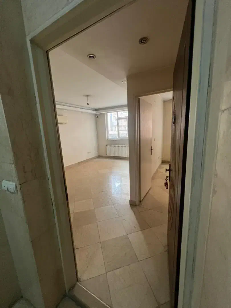 65مترنوساز/طبقه اول/پارکینگ موتور/دسترسی مترو